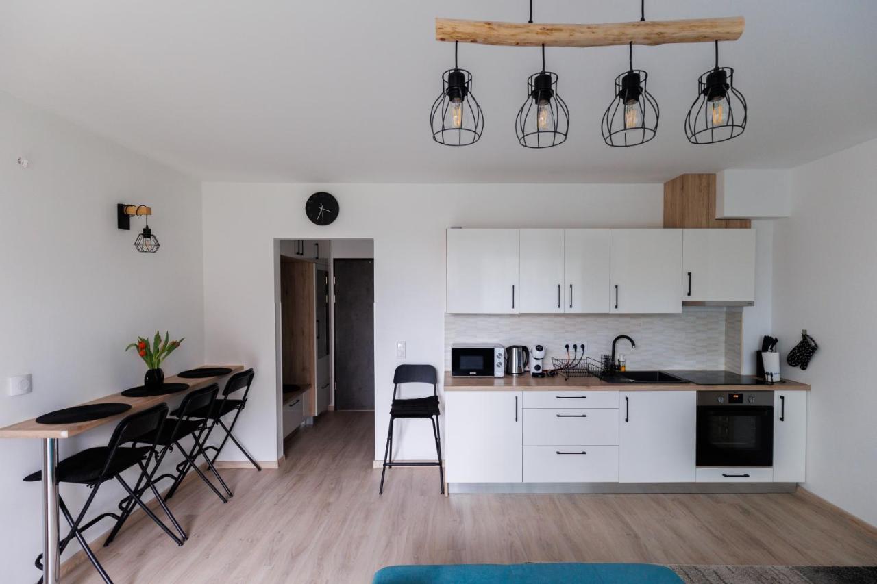 Villa Bauhaus Wellness Apartman Fsz. 1 Siofok Dış mekan fotoğraf