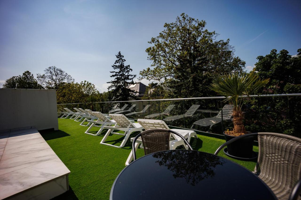 Villa Bauhaus Wellness Apartman Fsz. 1 Siofok Dış mekan fotoğraf